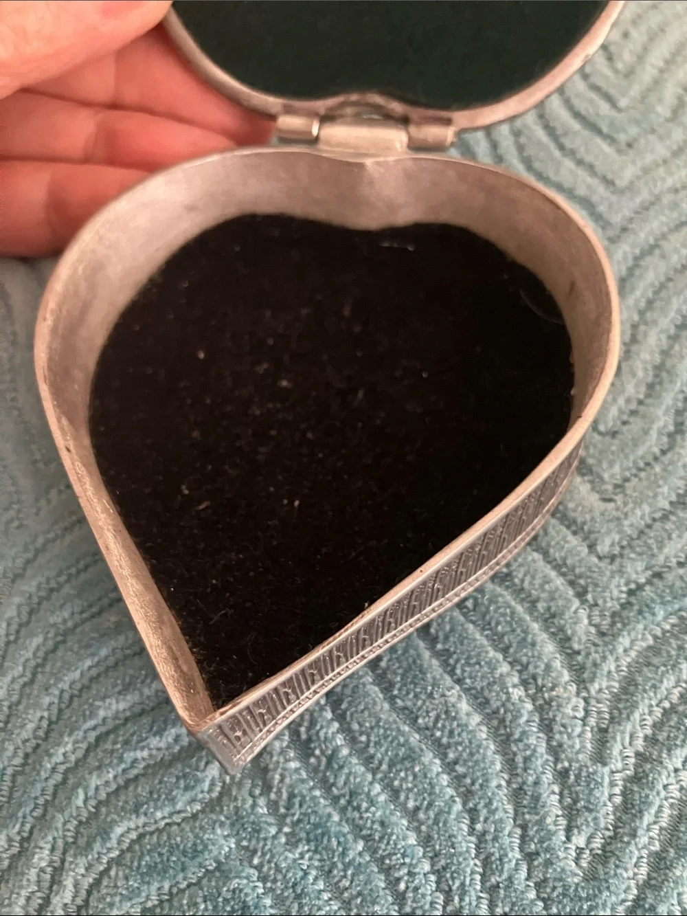 dELiA*s Heart-Shaped Pewter Picture Frame - Silver